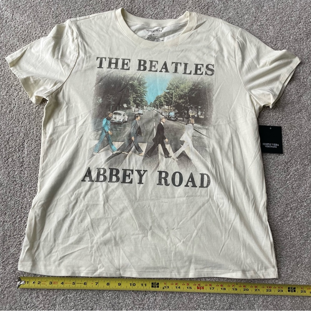 NEW Simply Vera Vera Wang The Beatles Abbey Road Short Sleeve tee shirt, XL